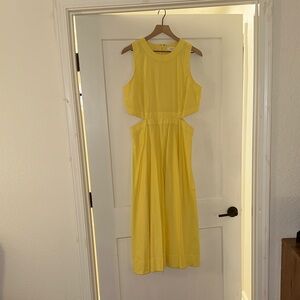 Chic Yellow Cutout Midi Dress